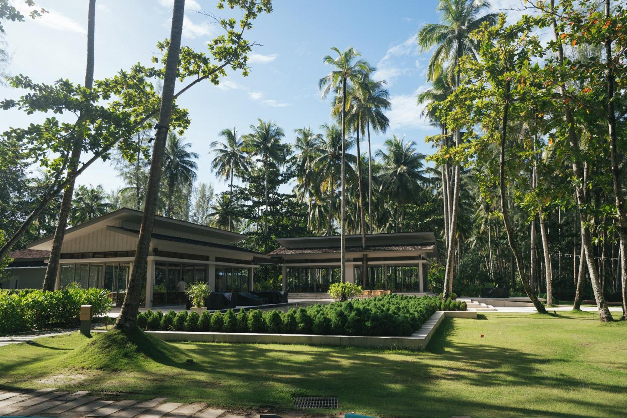Avani Plus Khao Lak Resort Exterior photo